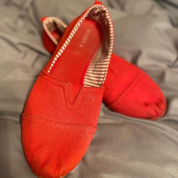 TRADED : Shoe Bundle! - Picture 4 of 7